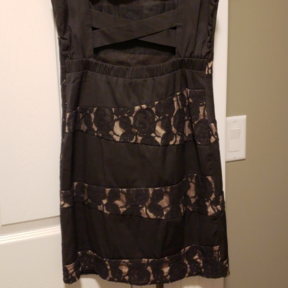 C. Luce Dress Size Small - Picture 5 of 7
